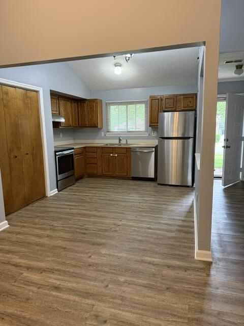 Building Photo - 3425 Featherston Dr