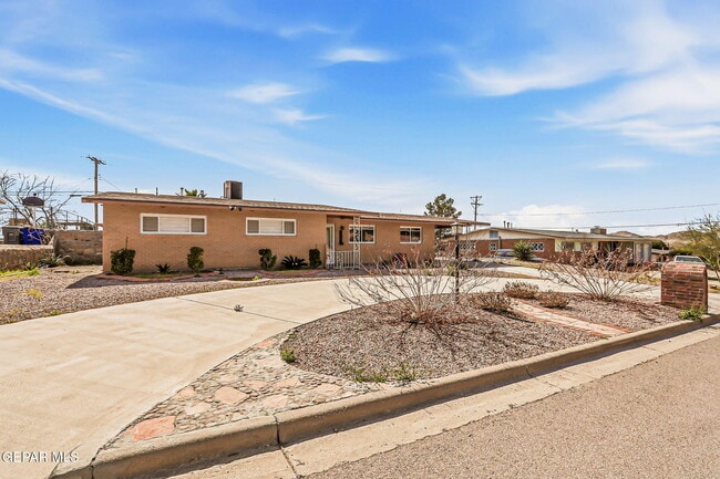 Building Photo - 4312 Wallington Dr