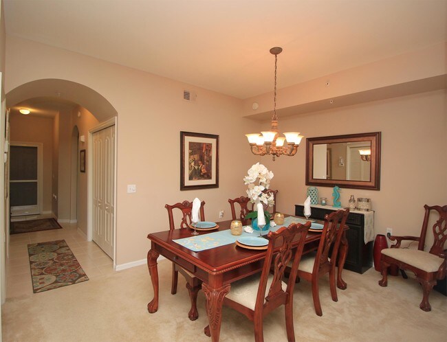 Foto del edificio - 2875 Cypress Trace Cir