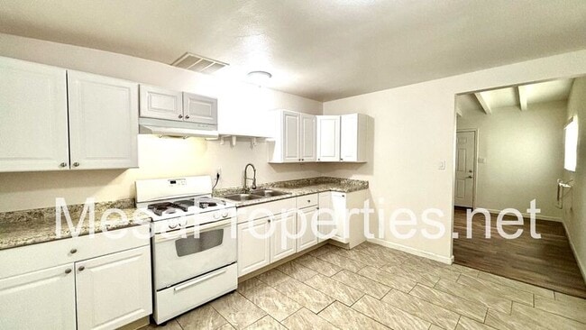 Foto del edificio - 13249 Osage Rd