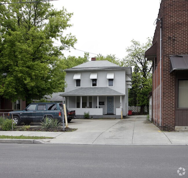 434 W Main St, Ravenna, OH 44266 Apartments Ravenna, OH