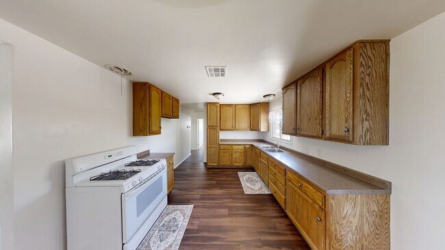 Building Photo - 12315 13th St