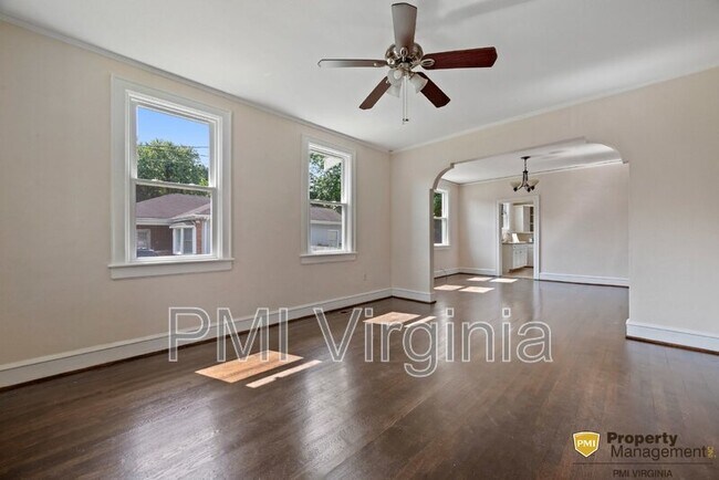 Foto del edificio - 45 W Sherwood Ave