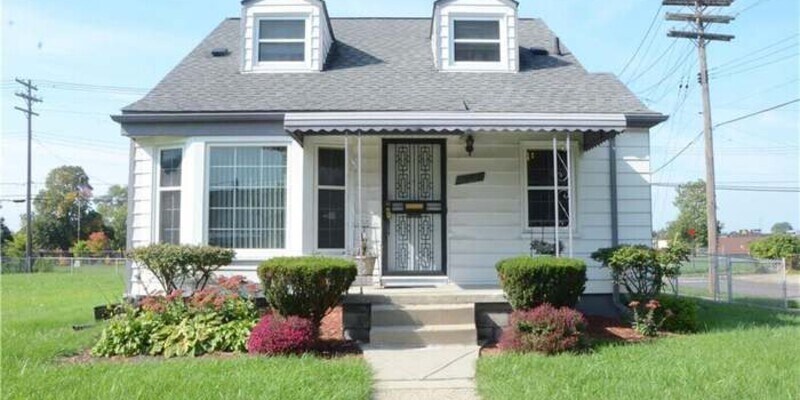 Primary Photo - 20267 Fleming St