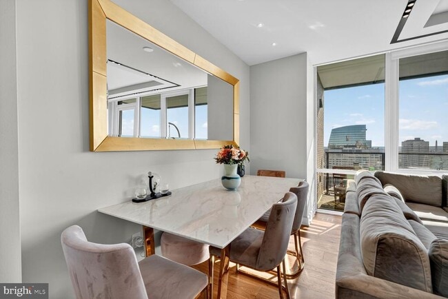 Foto del edificio - 1781 N Pierce St