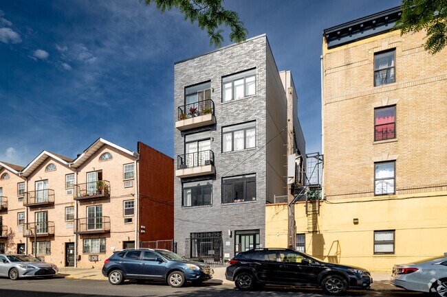 Foto del edificio - 90 Troy Ave