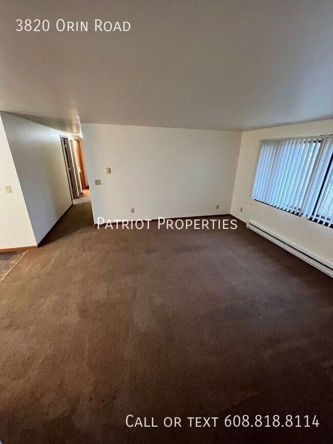 Building Photo - 1 bed/1 bath plus den in Madison, WI!