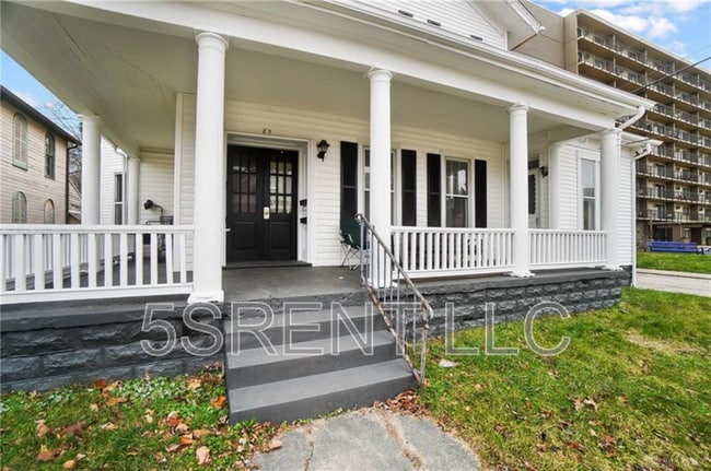 Building Photo - 85 W 2nd St