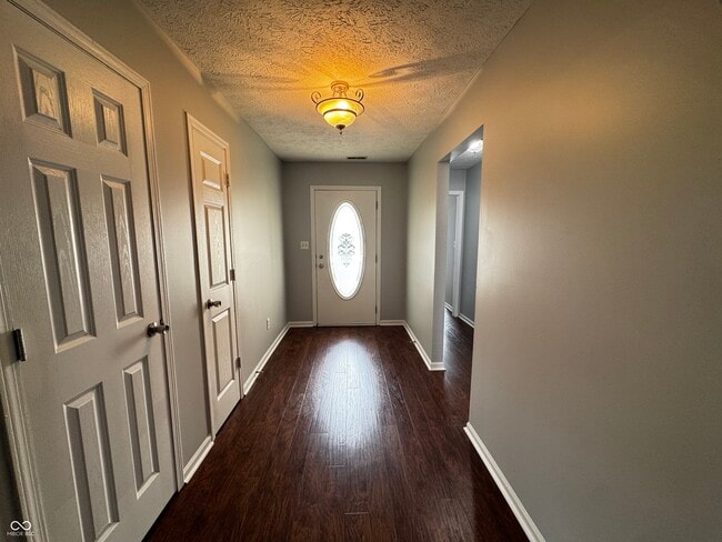 Building Photo - 6735 Lexington Cir