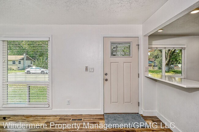 Foto del edificio - 4 br, 2 bath House - 1812 W. Lemhi