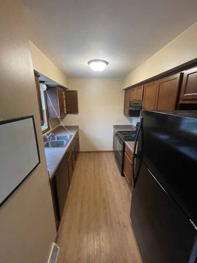Foto del edificio - 2700 Albany Ct