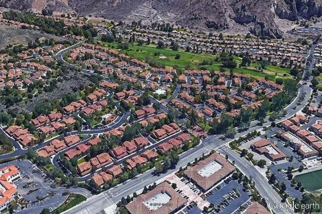 Building Photo - 7037 Paseo Encantada