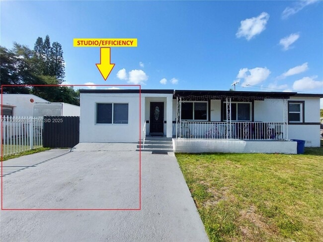 Building Photo - 1011 NW 145th St