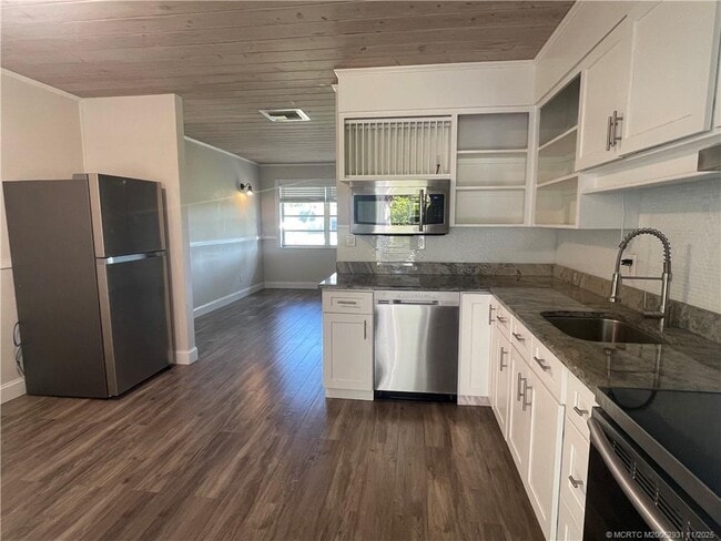 Foto del edificio - 885 NW River Shores Blvd