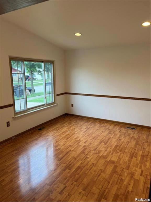 Foto del edificio - 27087 Alden St