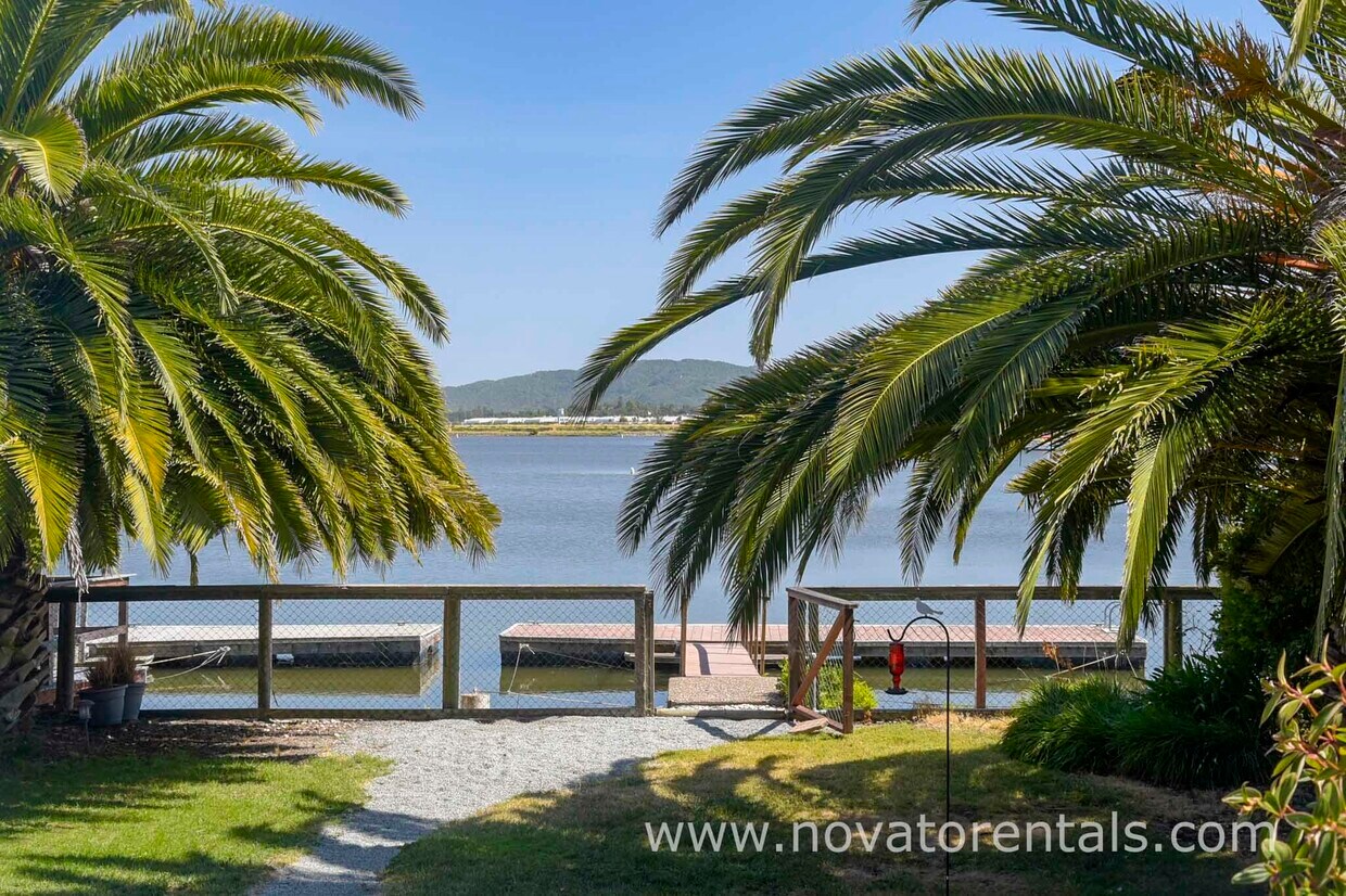 Foto principal - 986 Bel Marin Keys Blvd