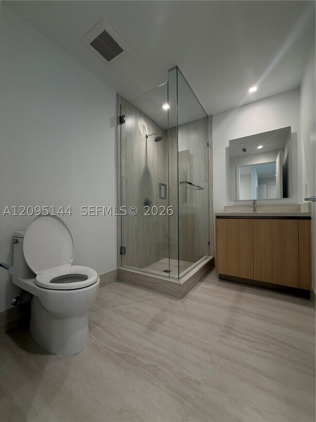 Foto del edificio - 2411 Laguna Cir