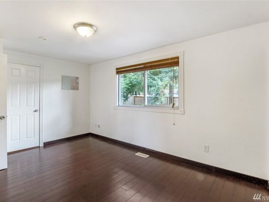 Foto del edificio - 16032 Spanaway Loop Rd S