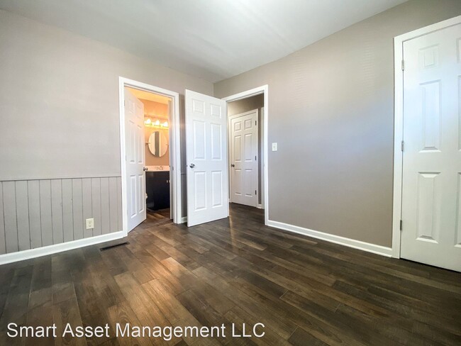 Foto del edificio - 2 br, 1 bath House - 5826 N 70th St.