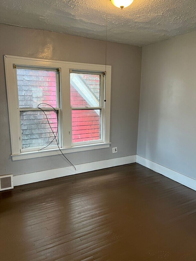 Foto del edificio - 6691 Barton St