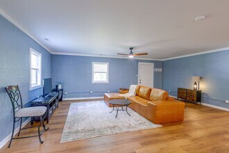 Building Photo - 369 Tanglewood Acres Dr