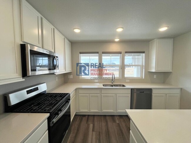 Building Photo - 774 Bear Creek Ct