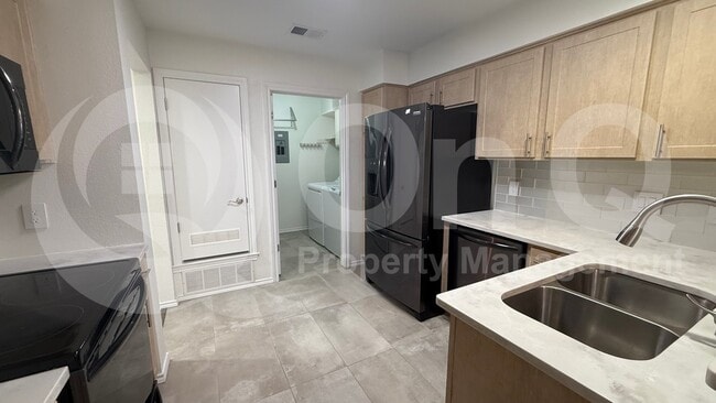 Building Photo - 17910 Windflower Way