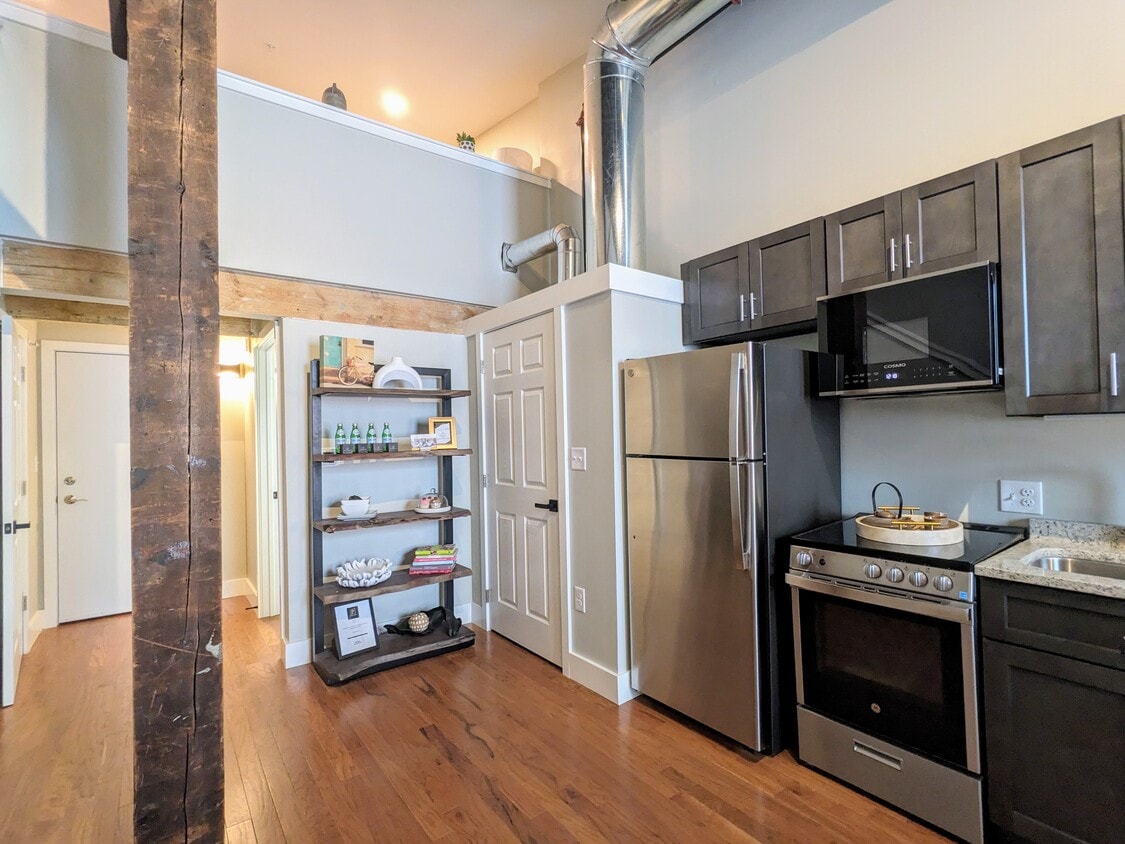 Primary Photo - Prince Street Lofts