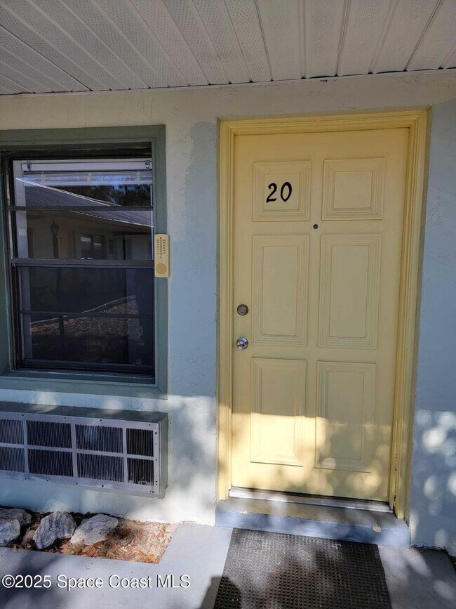 Foto del edificio - 2205 Knox McRae Dr