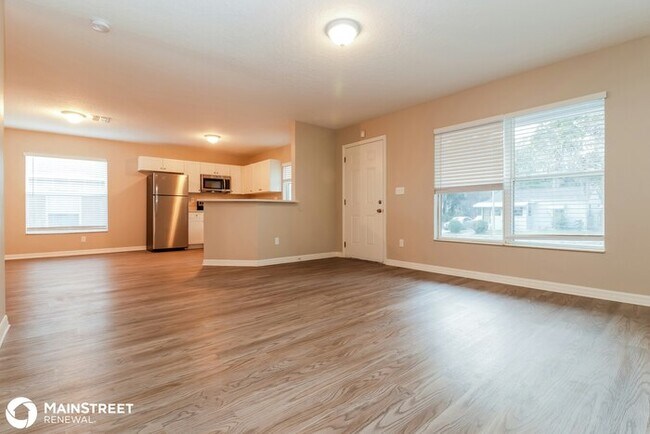 Building Photo - 1816 12th St S, St Petersburg, FL 33705