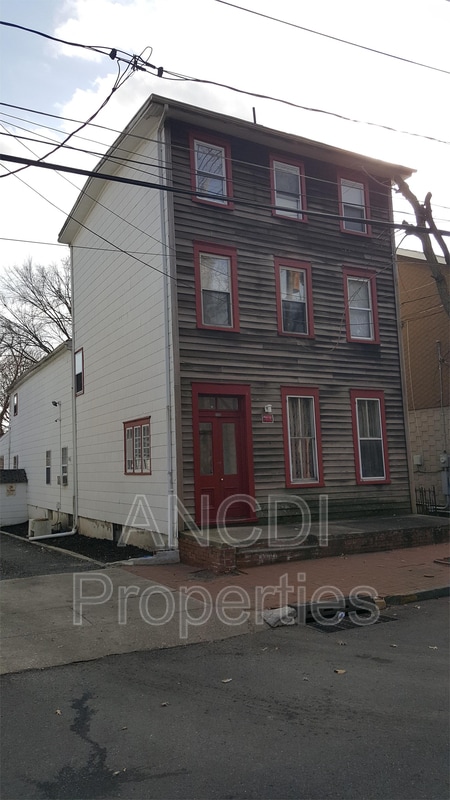 Photo - 122 Garden St Apartment