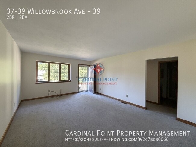 Foto del edificio - 37-39-39 Willowbrook Ave