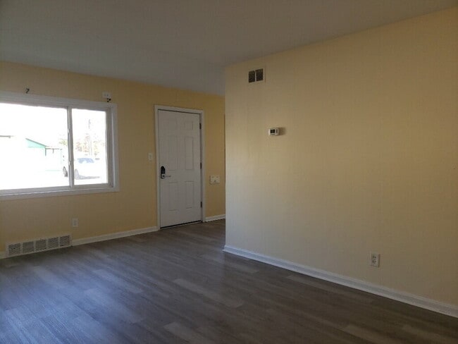 Foto del edificio - 3288 W 141st St