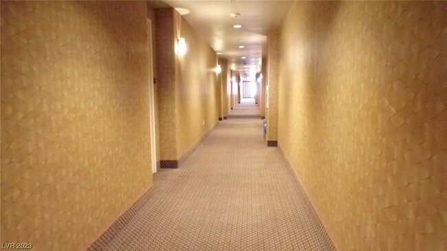 Building Photo - 32 E Serene Ave