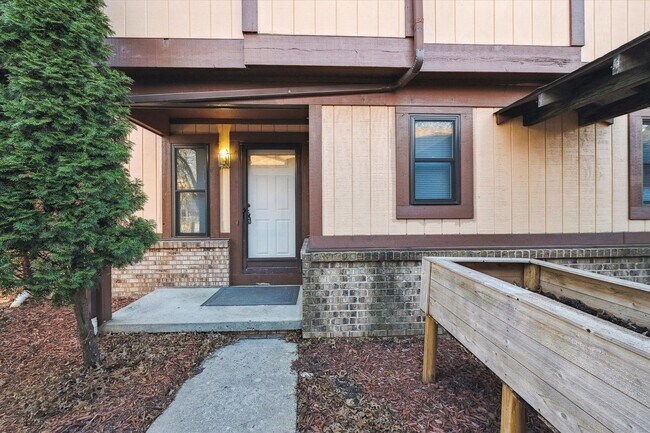 Foto del edificio - 1027-1029 Valley Side Dr.