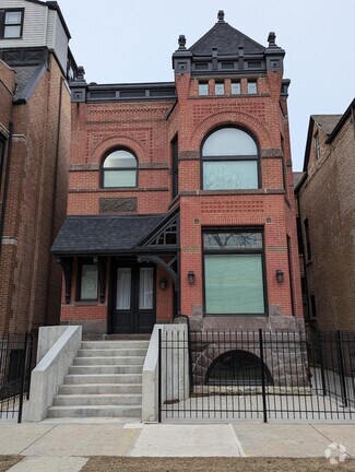 Building Photo - 2150 W Monroe St