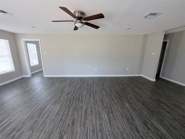 Building Photo - 3700 4th St