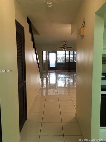 Building Photo - 6564 Racquet Club Dr