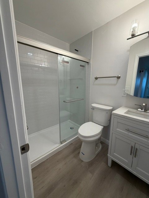 Foto del edificio - 828 Hemlock Ave