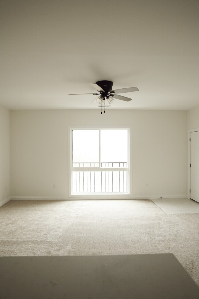 Building Photo - Oak Hill Apartments