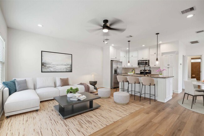 Foto del edificio - 5402 Jonathan Ln
