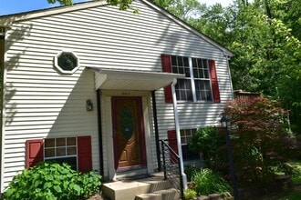 Building Photo - 6411 E Gate Dr