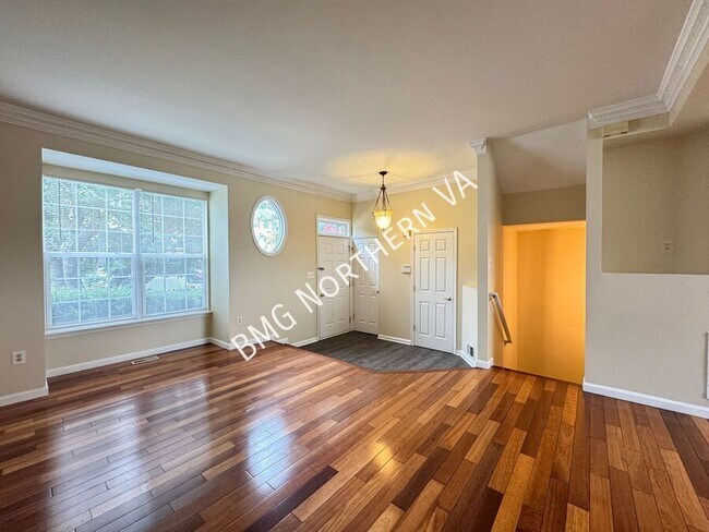 Foto del edificio - 10230 Magnolia Grove Dr
