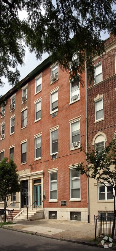 Building Photo - 1307-1309 Spruce St