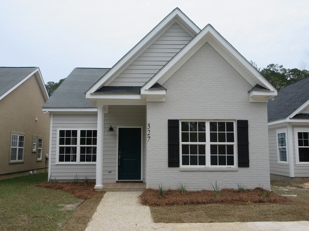 327 Summercreek Cove, Thomasville, GA 31792 House Rental in