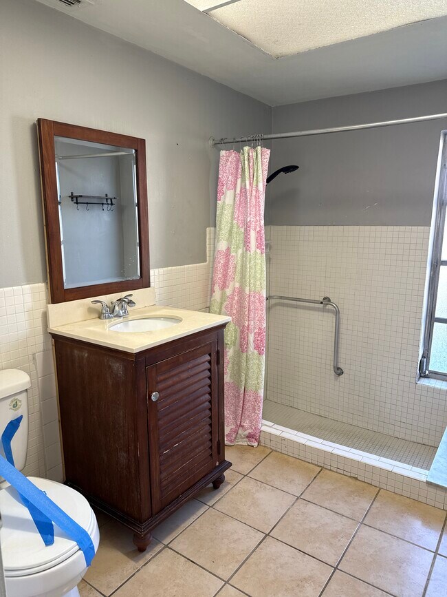 Foto del edificio - 3915 Winston Dr