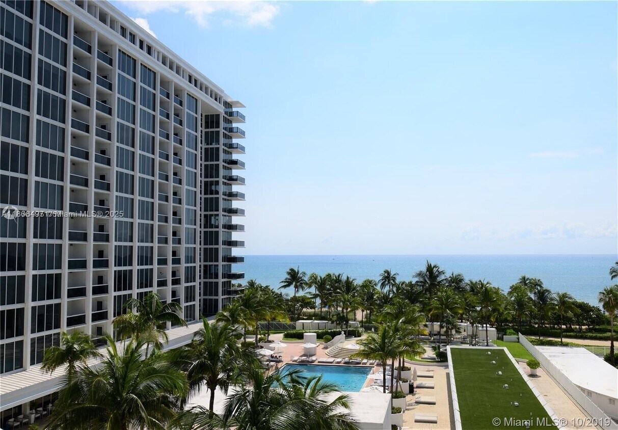 Foto principal - 10275 Collins Ave