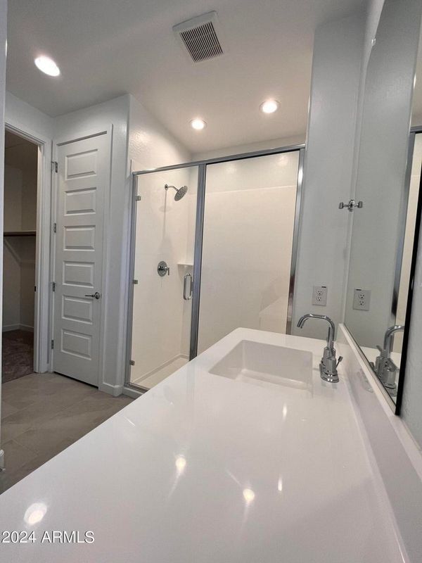 Foto del edificio - 9509 W Sells Dr