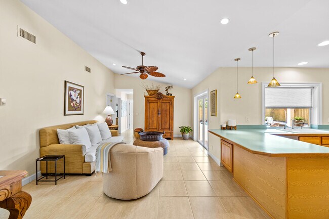 Foto del edificio - 2136 SW 8th Ave