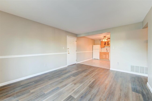 Foto del edificio - Creve Coeur 2br/2ba Condo